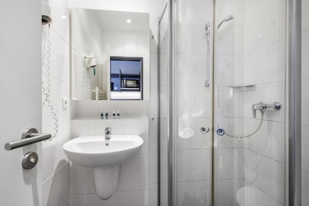 Hotel Luetzow Berlin Kültér fotó